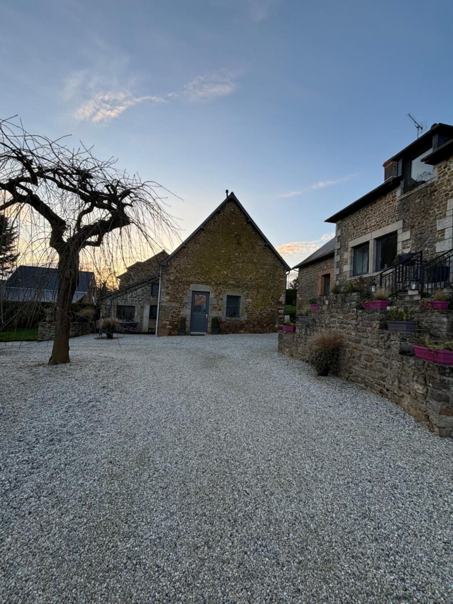 Gite Le Patis Pre-en-Pail-Saint-Samson Bagian luar foto